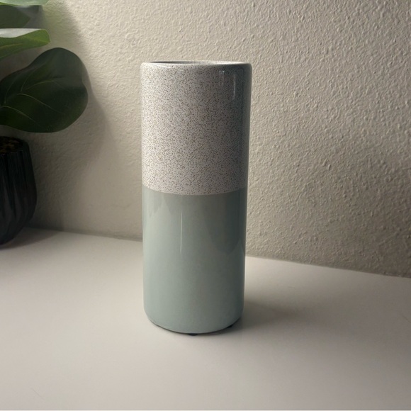 Pier 1 Other - Pier 1 Imports Teal & White Vase